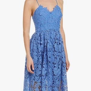 DONNA MORGAN Wedding or Prom Crochet Lace Spaghetti Strap Midi Dress